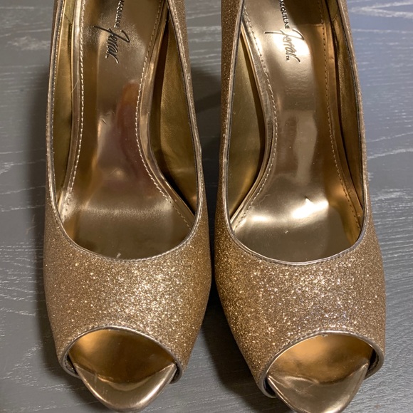 NEW Sexy Jacqueline Ferrar 4.5” Heels - Picture 4 of 6